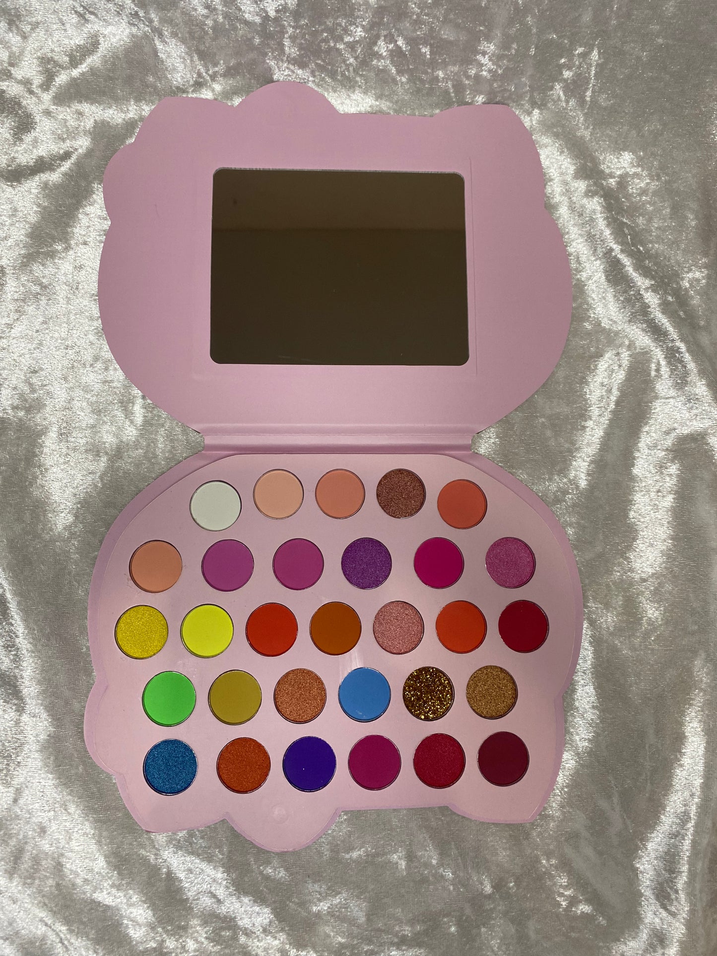 0’Hello kitty palette