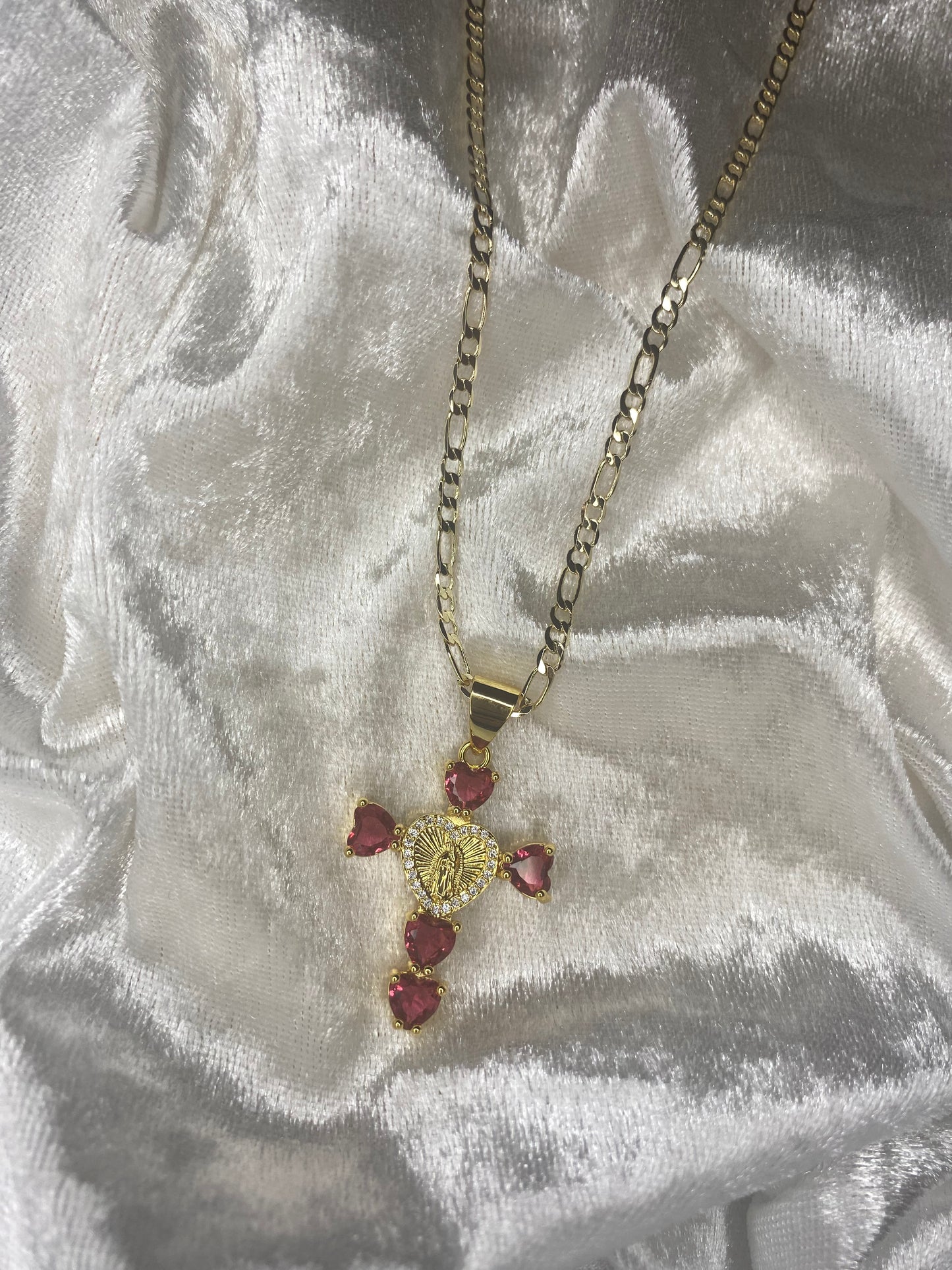 COLLAR CRUZ VIRGENCITA CORAZON ROJO