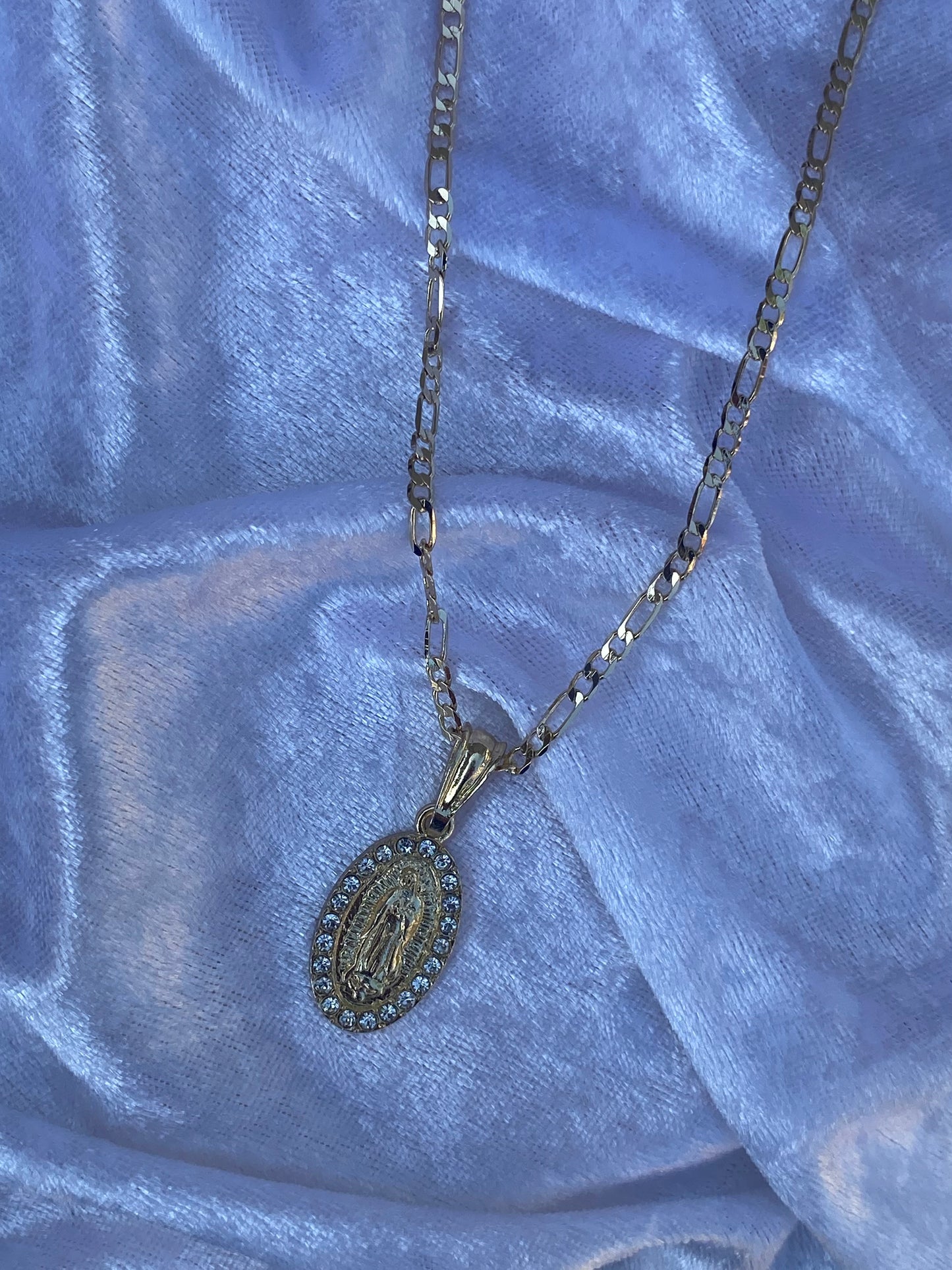 OVAL VIRGENCITA